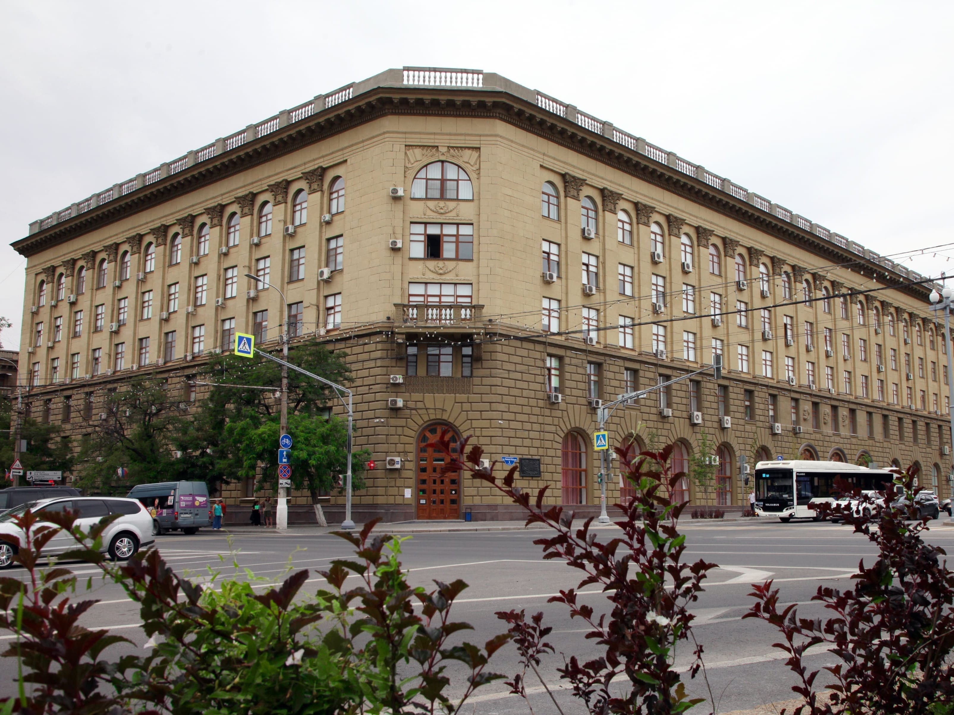 Главный корпус ВолгГМУ